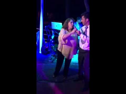 Laura Cristo (Lalis Mazin) singing.