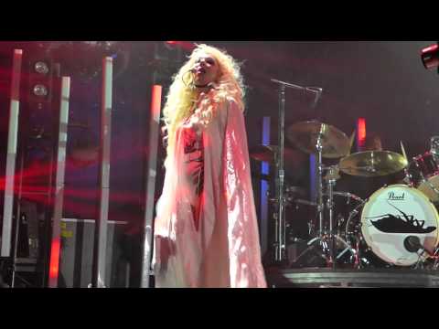 Papa Roach Gravity Feat. Maria Brink Live In Mankato
