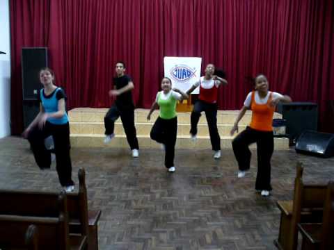 Revolution Cia de Dança Ritmo e Luz