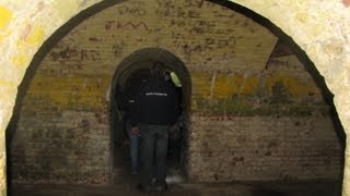 preview picture of video 'A Tour of Newhaven Fort's Sercet bits - Shoreham Fort'