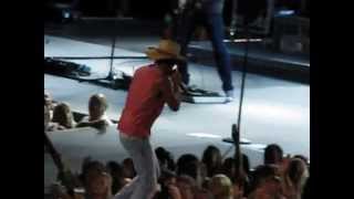 Kenny Chesney Louisville 041715 Reality