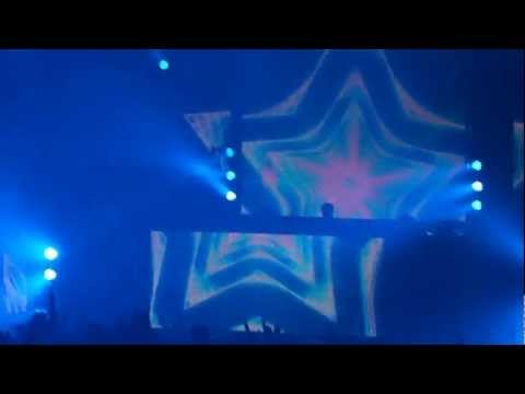 Heiress Of Valentina - Dúné (Alesso Live Remix at Haunted Coliseum)