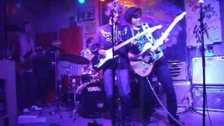 &quot;She Walks Right In&quot; THE POWER SHELTER July 16,2011