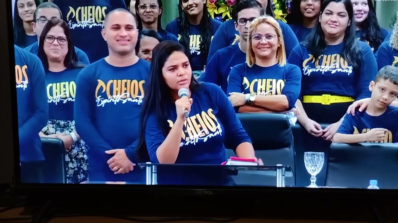 Rafaela Nascimento - Testemunho 📝Parte do Congresso, Cheios do Espírito Santo🎙️🇧🇷🌟🇮🇱👑📖🕊️