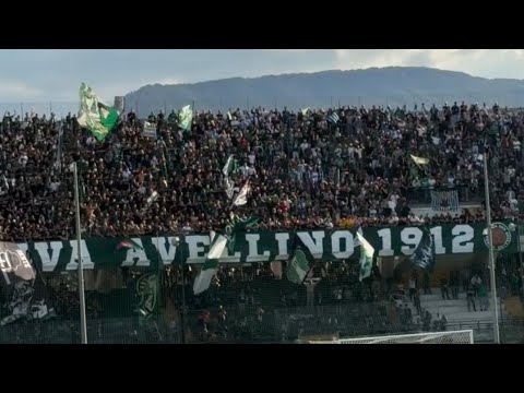 The Curva Sud Avellino show at home against Entella, 27/09/2025