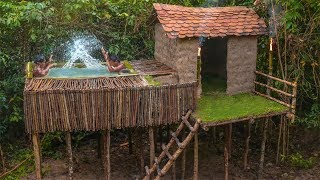 Building Top Roof Swimming Pool on Mud Villa House