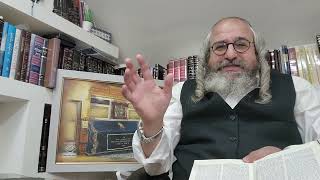 אור ימי חנוכה- ביידיש – 14 – הכנה לימי החנוכה תשפ"ו ע"פ הספר אוצר היראה – תשובת השנה אותיות לד-לו -1 (הרב מוטה פראנק) - התמונה מוצגת ישירות מתוך אתר האינטרנט יוטיוב. זכויות היוצרים בתמונה שייכות ליוצרה. קישור קרדיט למקור התוכן נמצא בתוך דף הסרטון