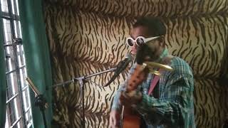 Download lagu ENDANK SOEKAMTI - WAKTU (live loop cover) mp3