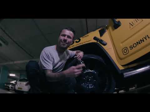 Rootjekwaai - Dronken Dansie (ft. Greg Deira, Sonny Lorenzo) (Officiële Videoclip)