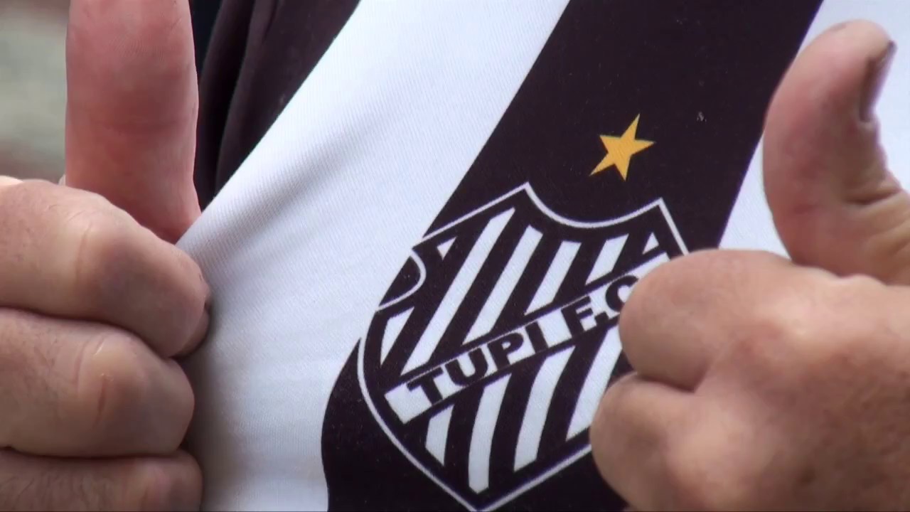 Imagem: Torcedores do Tupi confiam em virada contra o Fortaleza