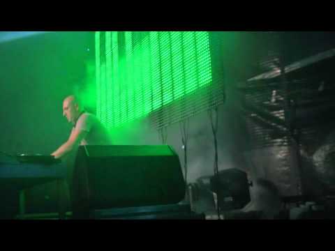 Chris Kaeser playing "Who's in the house" @ FUN RADIO, Party Fun Tour (La Seyne sur Mer, FR)