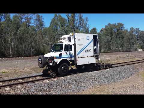 SPENO FL 6 through Violet Town, Victoria. 21st Oct 2019