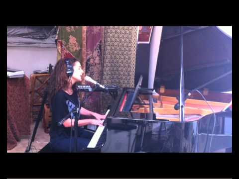 Andain - 'Promises' (piano version)