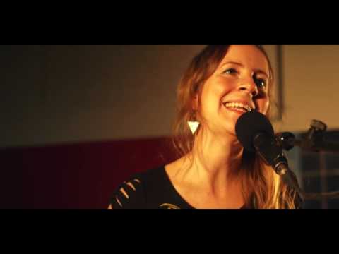 Backtracks 2016: COZIN - Mia