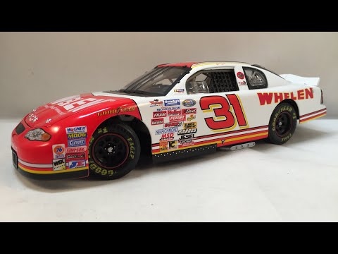 Review: 2000 Steve Park #31 Whelen Chevy Monte Carlo 1/24 NASCAR Diecast