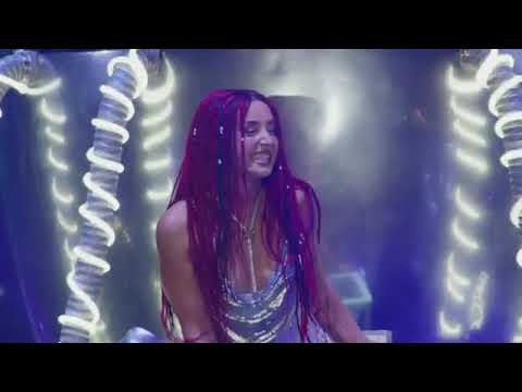 1000COSAS live - Lola Indigo ft. Manuel Turizo (NAVE DRAGON TOUR)