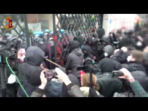 Undici misure cautelari nei confronti di militanti di Askatasuna