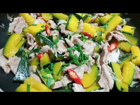 Bí đỏ xào thịt