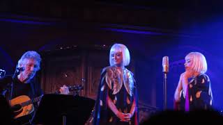 Lucius and Roger Waters - Goodnight, Irene (Lead Belly) (Union Chapel, London, 06/09/2018)