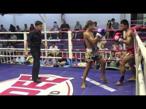 Max "Saenchai" Ubon Ignite Muaythai