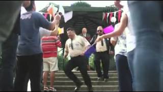 Vivo La Vida Cantando - C-Kan (Video Oficial)