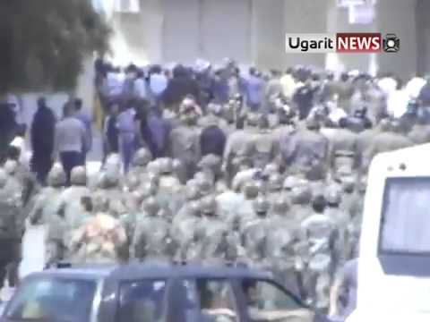 اقتحام قوات الأمن والشبيحة لحي برزة البلد في مدينة دمشق بمحافظة دمشق في"جمعة الحرية"(آزادي)