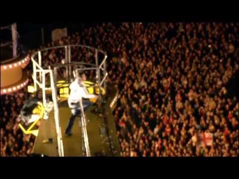 Robbie Williams - Let me entertain you (Live in Leeds, 2006)
