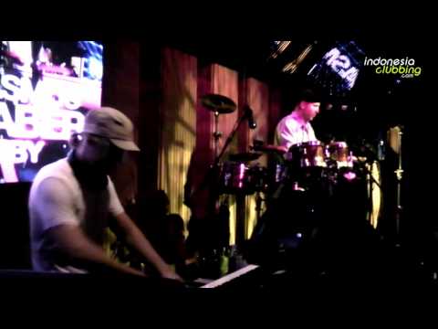 Rasmus Faber & Thomas Eby Close Up - Dragonfly Essentials CD Launching