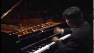 Download lagu Yundi Li - Liszt Rigoletto Paraphrase ( in Germany ) mp3