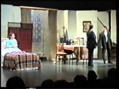 Ο Μάριος Μαλούχος και σκηνές απο τη παράσταση του έργου του.