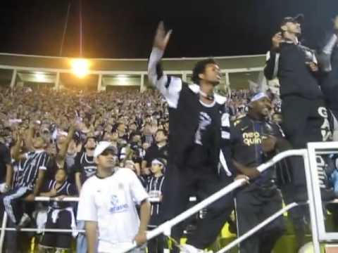 Canto da Torcida Corinthians Aqui Tem um Bando de Louco SENSACIONAL