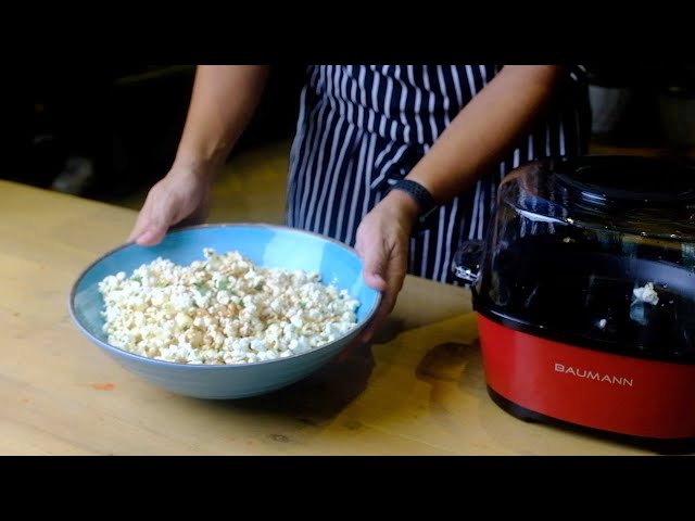 [Kitchen 143] Movie night munchies – including sinigang-flavored popcorn!