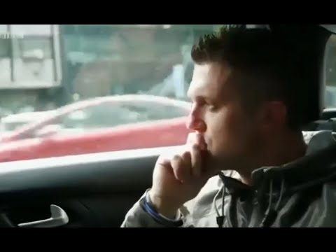 How did Tommy Robinson leave the English Defence League (EDL) ?