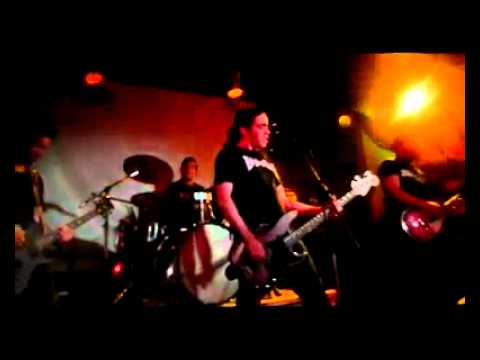 Héroe De Nadie - Attaque 77