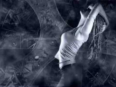 Kat DeLuna ft. Fo Onassis - Drop It Low Remix