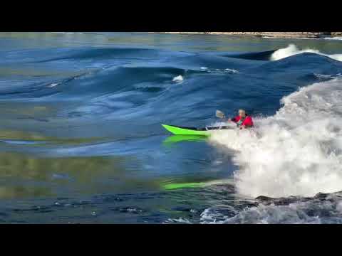 Kayak Surfing 16.7 knots Skookumchuck Narrows. The Grand Finale (max current)