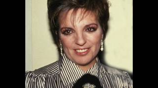 Liza Minnelli ON A CLEAR DAY opening medley Westbury 1986
