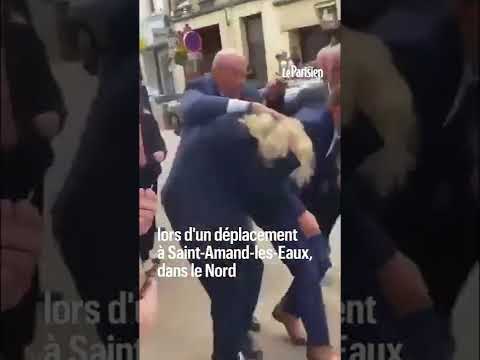 Marine Le Pen visée par un jet d'oeuf à Saint-Amand-Les-Eaux