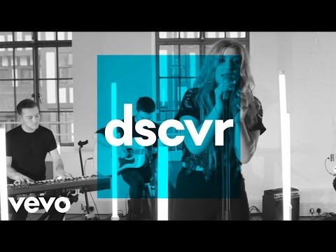 Ella Henderson - Ghost (VEVO dscvr Live)