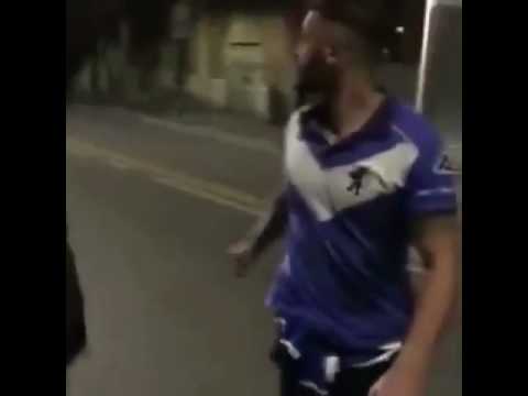 Giocatori del Brescia poco sobri durante i festeggiamenti post-salvezza