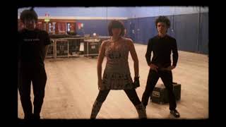 Yeah Yeah Yeahs - There Is No Modern Romance (Trailer)