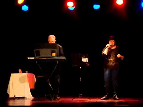 Dupla Flashback -  Casa no Campo( de Elis Regina)