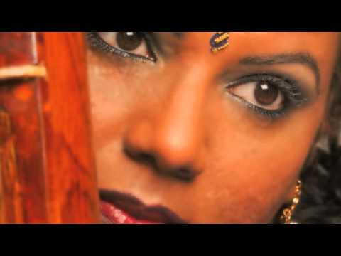 download lagu mp3 mp4 Deepa Nair Rasiya, download lagu Deepa Nair Rasiya gratis, unduh video klip Deepa Nair Rasiya
