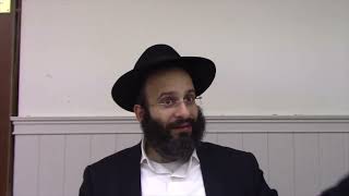 איך מתנהגים בזמן ברכת כהנים (הרב אלחנן משה נחמנסון) - התמונה מוצגת ישירות מתוך אתר האינטרנט יוטיוב. זכויות היוצרים בתמונה שייכות ליוצרה. קישור קרדיט למקור התוכן נמצא בתוך דף הסרטון