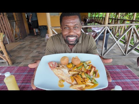 A MUST TRY!!  HIDDEN JAMAICAN FOOD SPOT