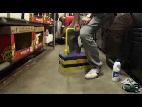 Tuomas Lahti ja voimaa ranteessa