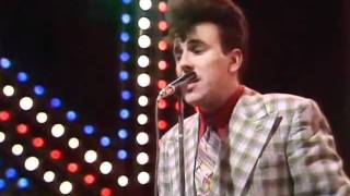 Kursaal Flyers - Little Does She Know (TOTP 9.12.1976)