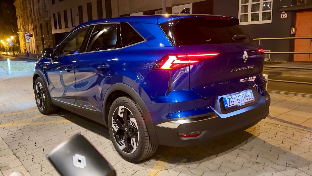 RENAULT SYMBIOZ 2026 at night - LED lights, DYNAMIC indicators & AMBIENT LIGHTING