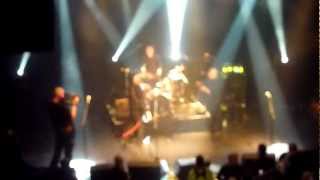 Wilko Johnson &#39;Twenty Yards Behind&#39; (Final encore) 6.3.13 (10)