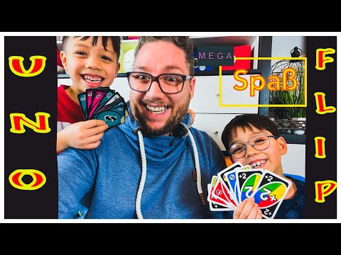 Eine Runde Uno Flip Für alle die es noch nie gespielt haben